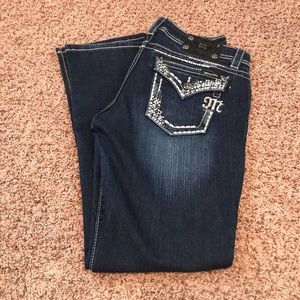 listing-status-banner